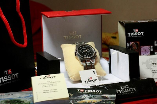 Nên mua đồng hồ Tissot chính hãng ở đâu uy tín tại TPHCM, Hà Nội?
