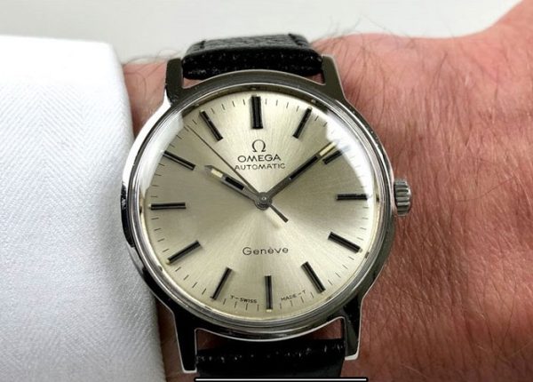 Đồng hồ Omega 25 Jewels Swiss Made