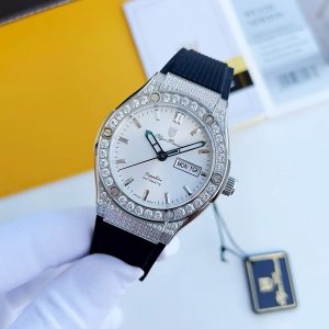 Đồng hồ OP 990