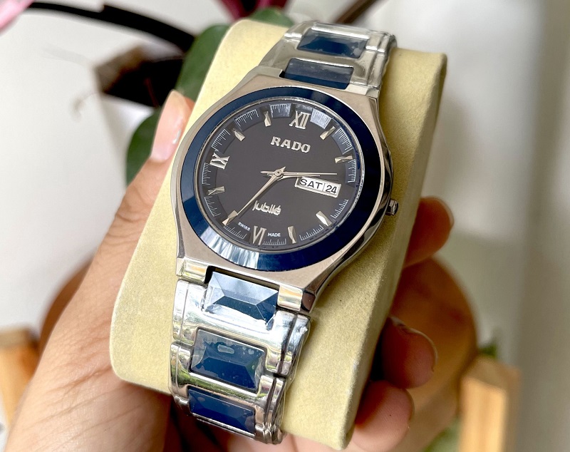 Có nên mua đồng hồ Rado Jubile Swiss 160.0282.3 không?