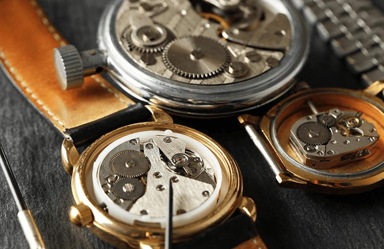 Top 5 cách check đồng hồ Omega chính hãng chuẩn nhất